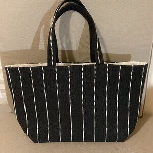 Black & White stripe classy tote bag. Reversible,White Lining, Open top. 13"x19"